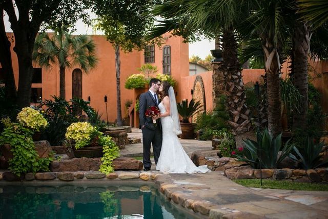 Featured photo from Outdoor Venue