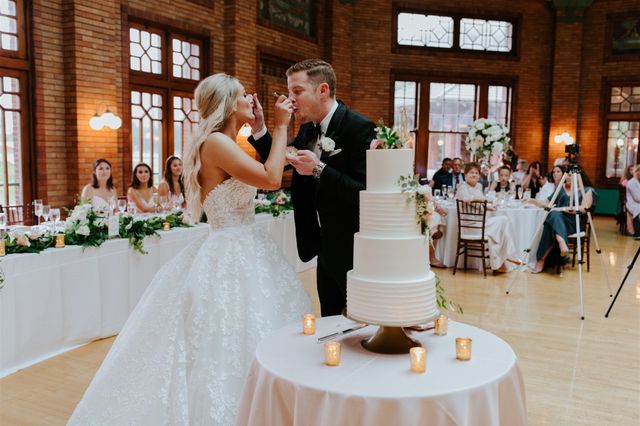 Featured photo from Tasteful and Charming Wedding at Cafe Brauer at Lincoln Park Zoo in Chicago, Illinois