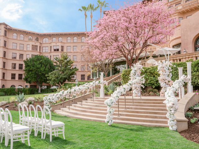 Featured photo from Horseshoe Garden