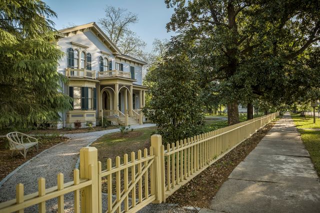 Featured photo from Gardens of the Woodrow Wilson Family Home