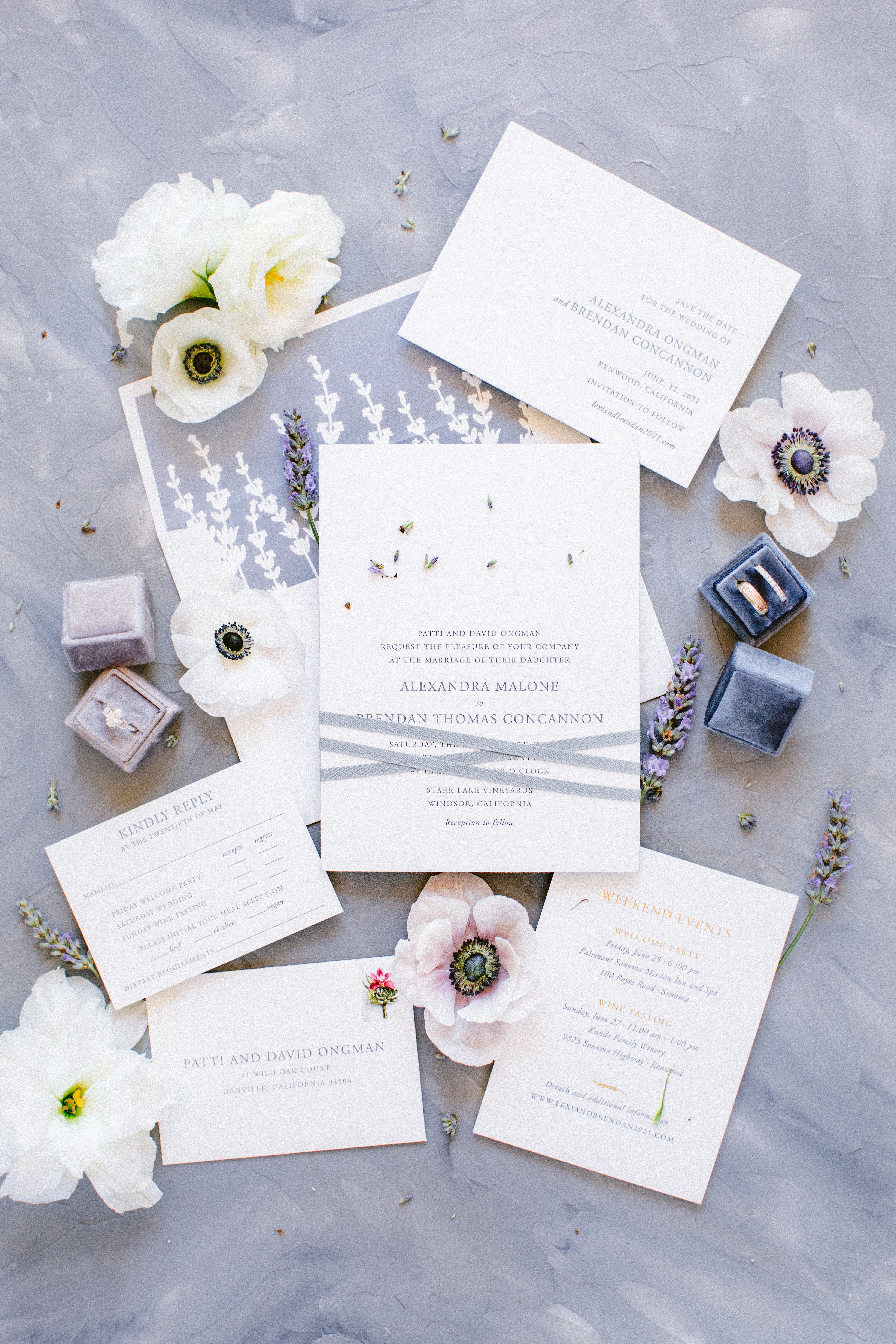 Intimate and Bright Wedding at Starr Lake Vineyards in Windsor, California  | Starr Lake Vineyards | PartySlate, image size:4185x6278