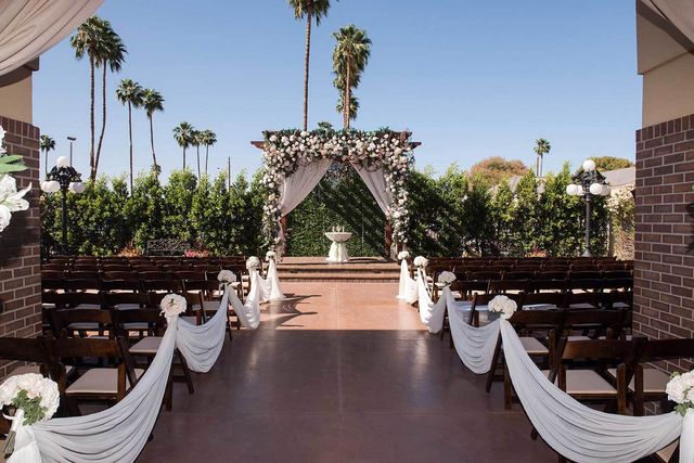 Featured photo from Outdoor Venue