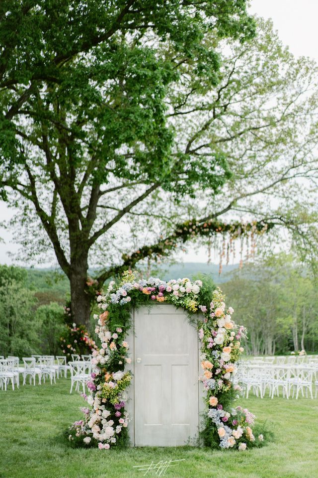 Featured photo from Estate Gardens - Jacqueline & Ben