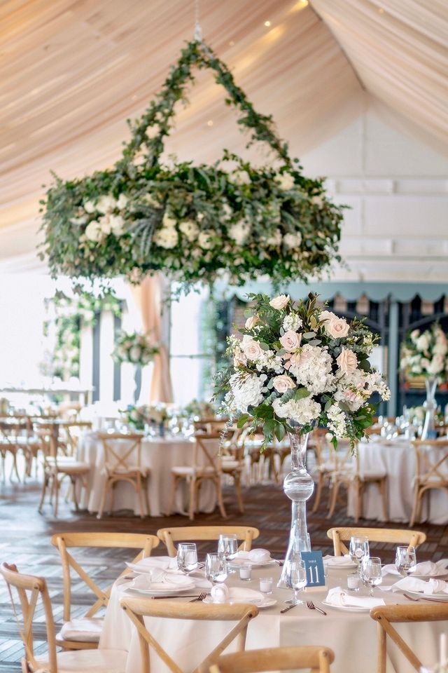 Featured photo from Elegant Rooftop Wedding In Atlanta Hotspot Ponce City Market