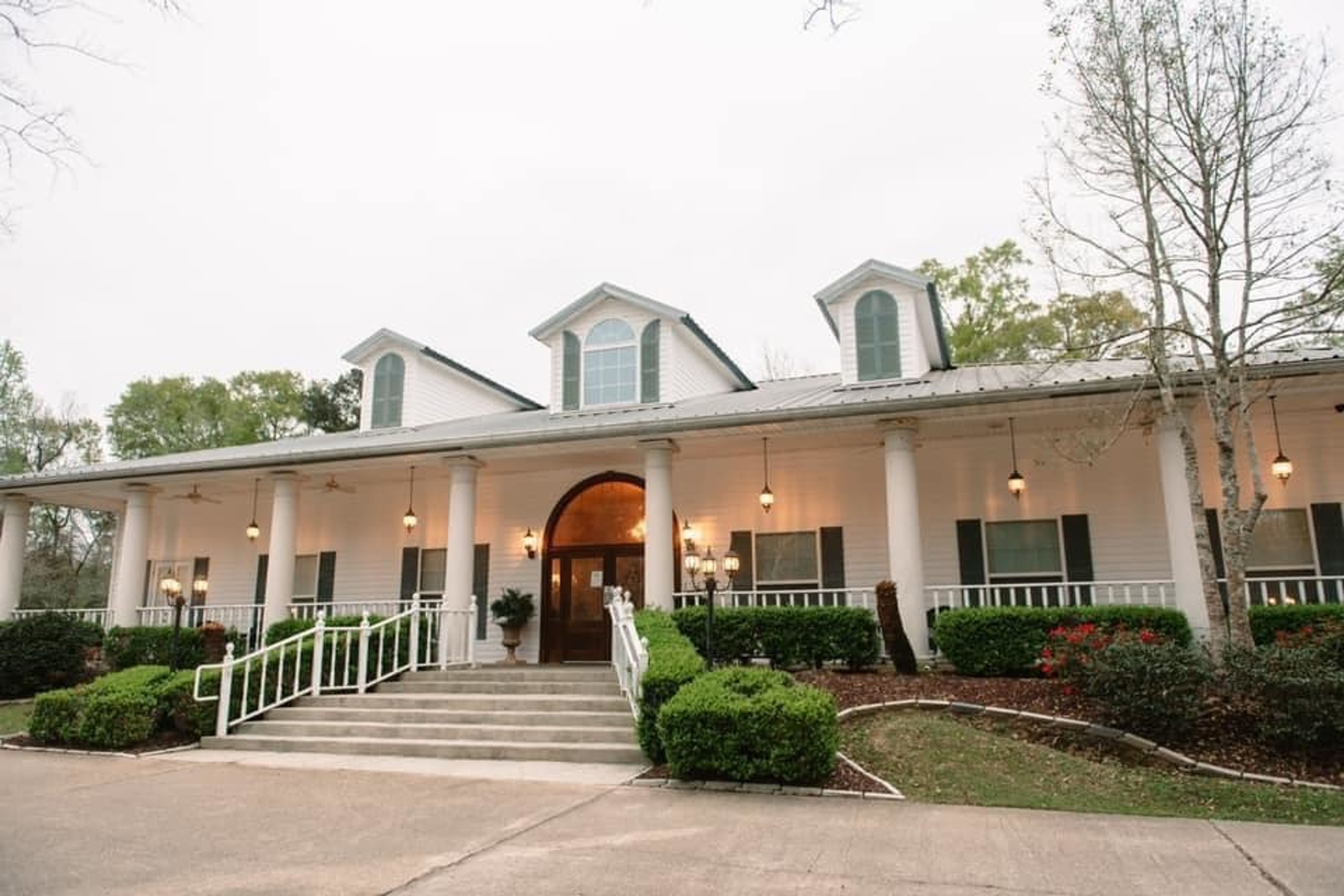 Indoor Space, an event space at Forrest Grove Plantation
