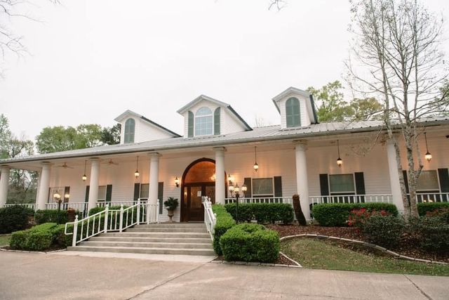 Featured photo from Indoor Space