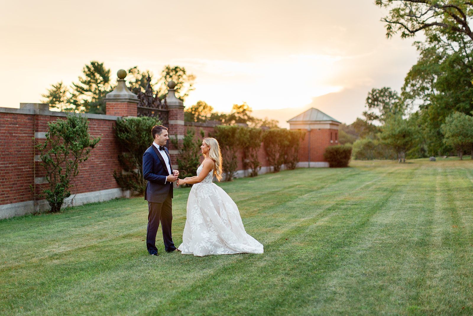 Summer Wedding in the Bucolic Hills of New Jersey | Kraft Events |  PartySlate, image size:1600x1067