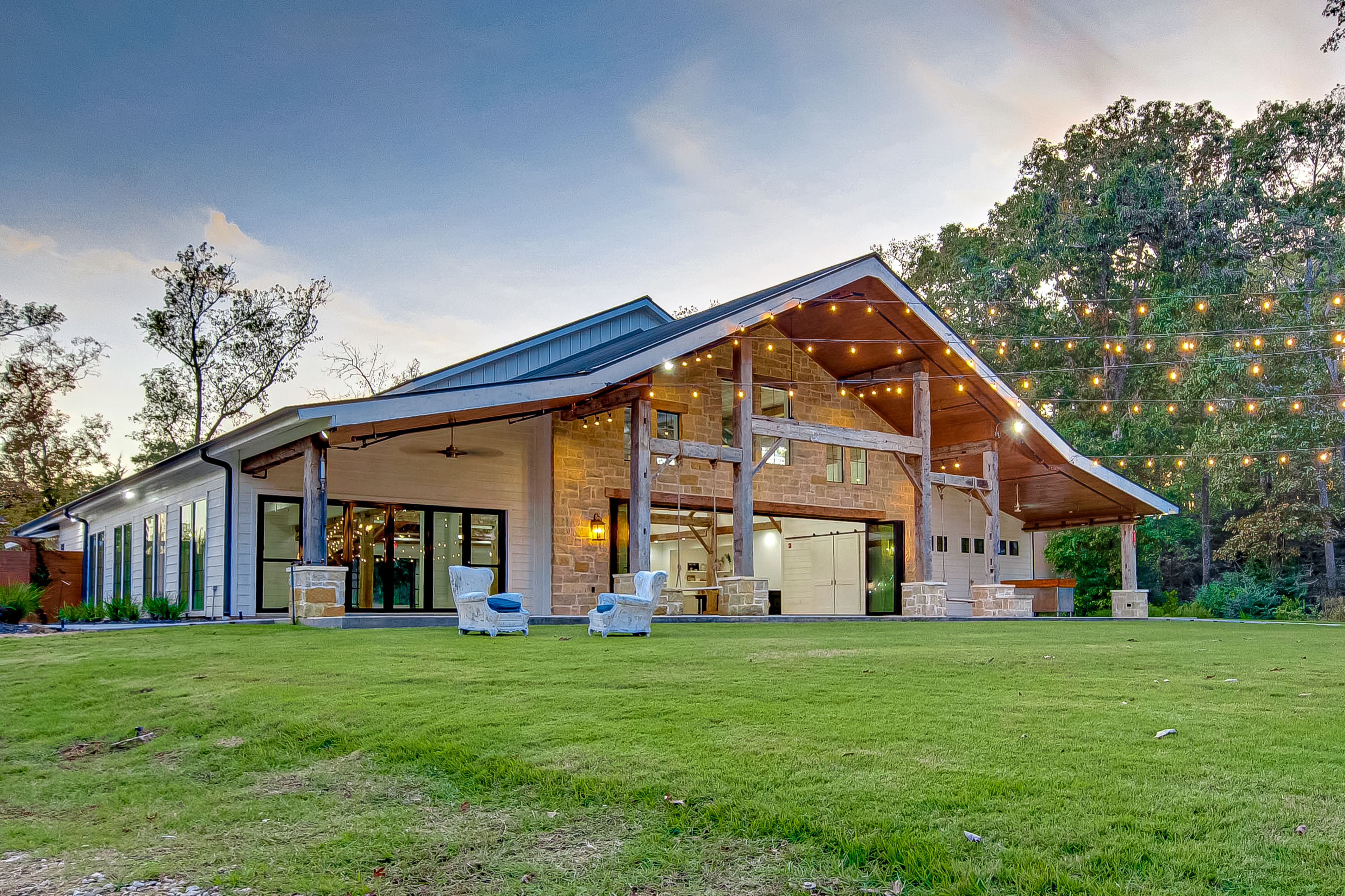 Outdoor Patio, an event space at The Meekermark