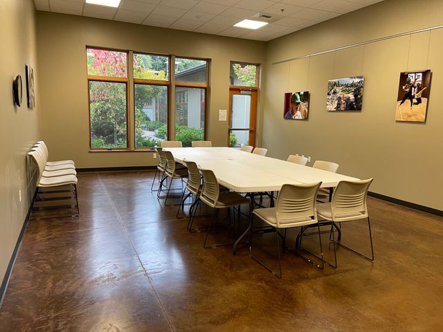 Featured photo from Meeting Room
