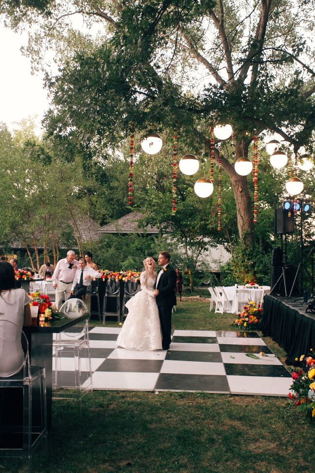Featured photo from Modern Outdoor Wedding in Wichita, Kansas