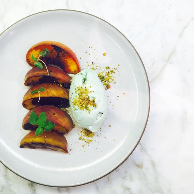 Featured photo from Tropical Chic Labor Day