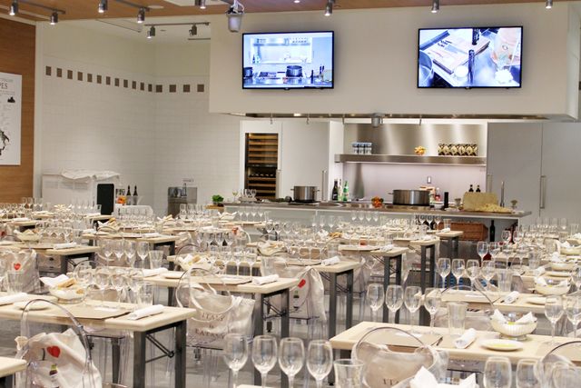 Featured photo from La Scuola