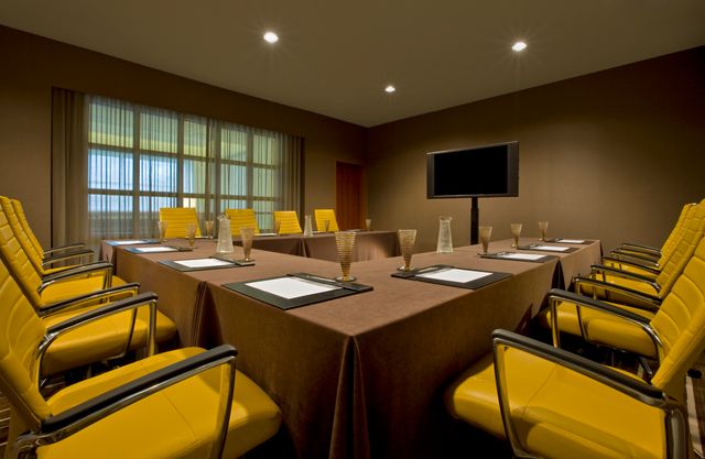 Featured photo from Meeting Suite