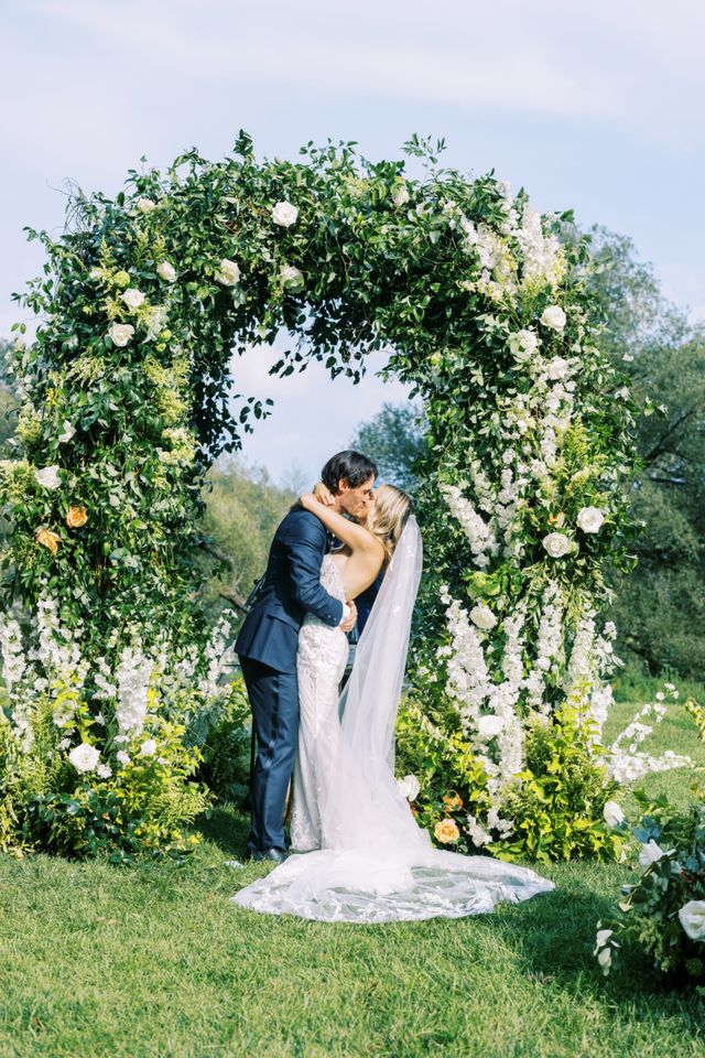 Featured photo from Beautiful Estate Wedding