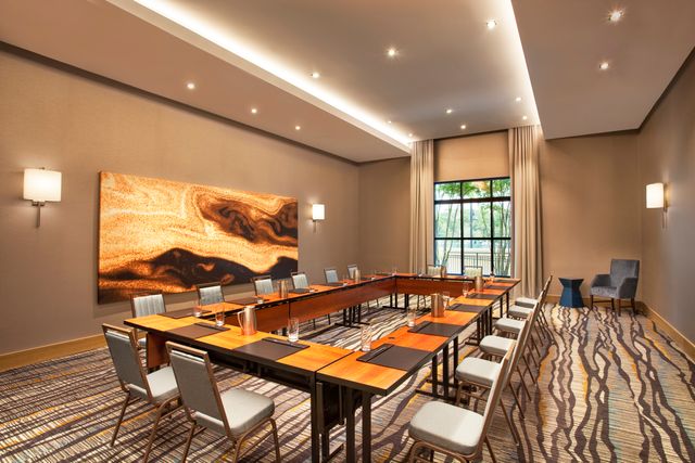 Featured photo from Sapelo Room