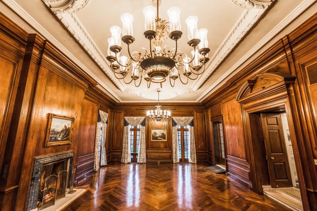 Featured photo from The Oak