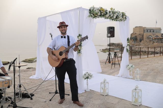 Featured photo from Daniel Yehuda