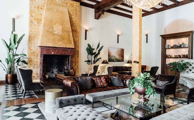 Featured photo from Indoor Space