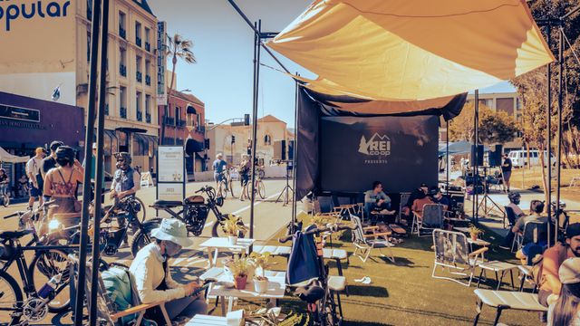 Featured photo from REI Ciclavia