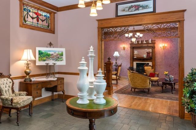 Featured photo from The Parlor