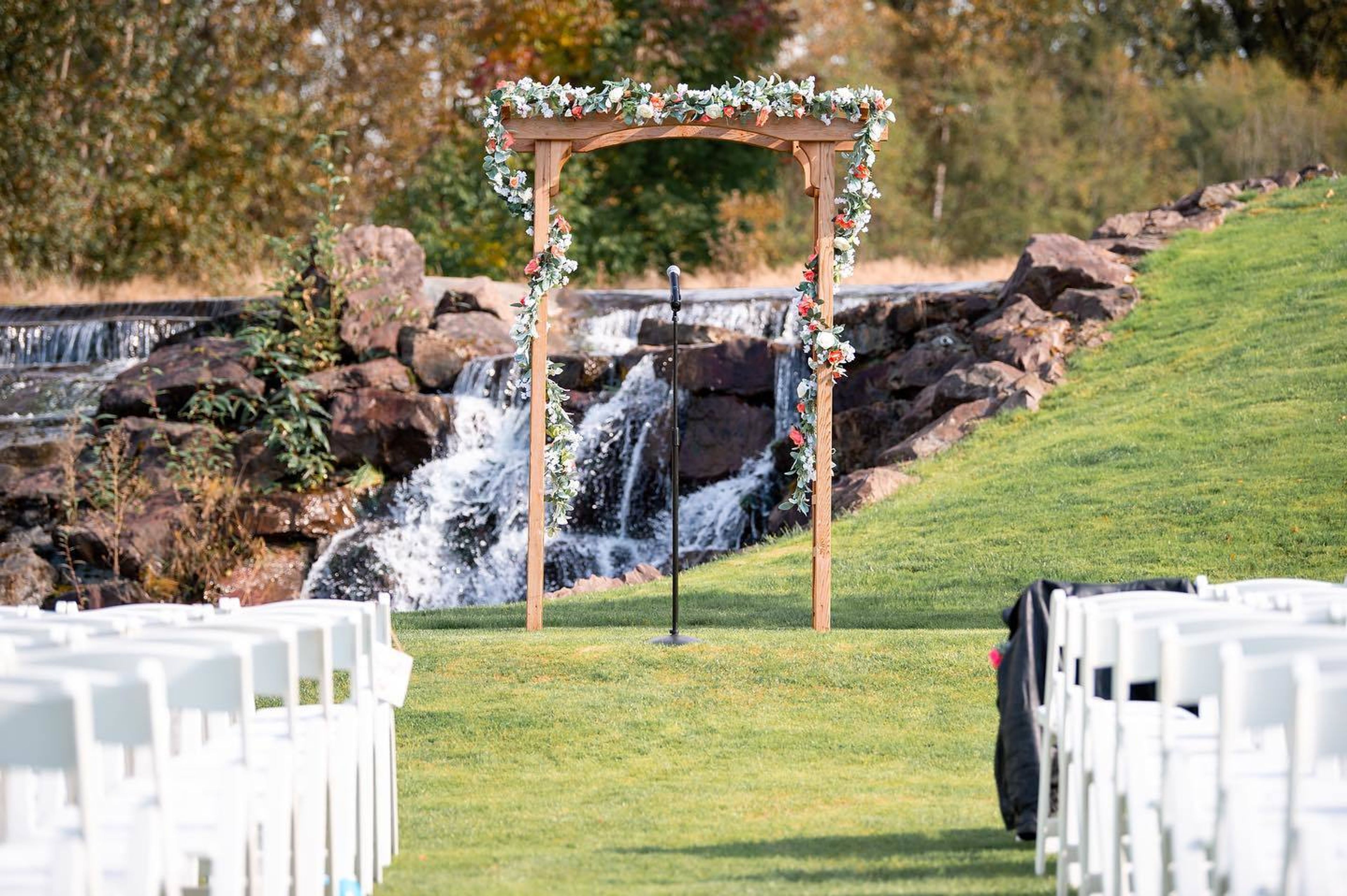 Example Events, an event space at The Golf Club At Echo Falls