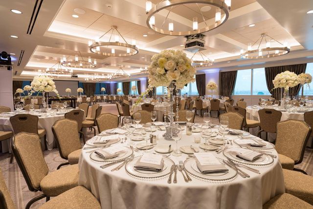 Featured photo from 6th Floor