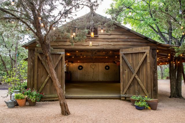 Featured photo from Meadow Barn