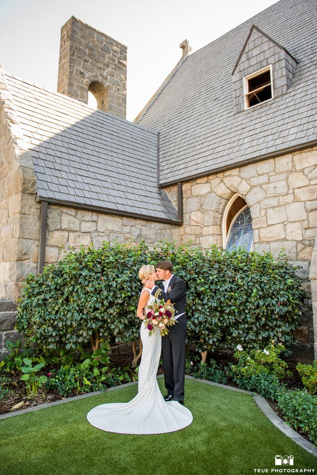 Featured photo from Classic San Diego Wedding