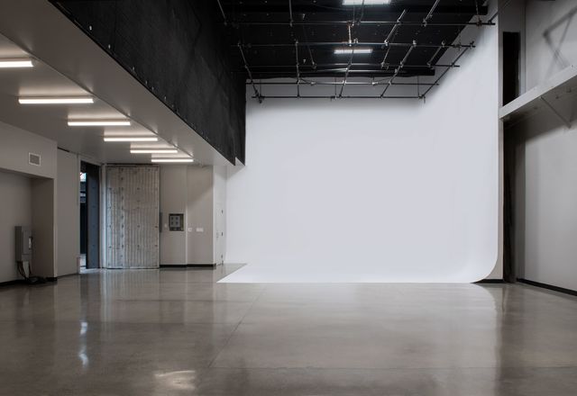 Featured photo from nya EAST STUDIO B