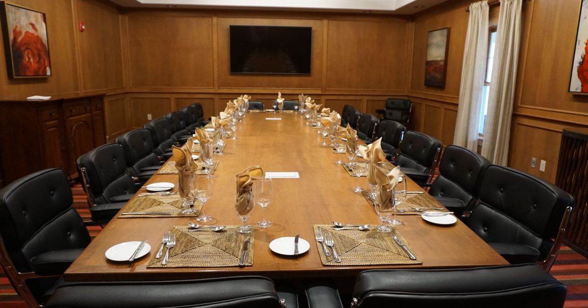 https://img.partyslate.com/photos/1743022/photo-0ebb624a-4193-405a-ab80-a4dfec1a7c63.jpg?tr=w-1200%2Ch-630%2Cfo-fo-auto
