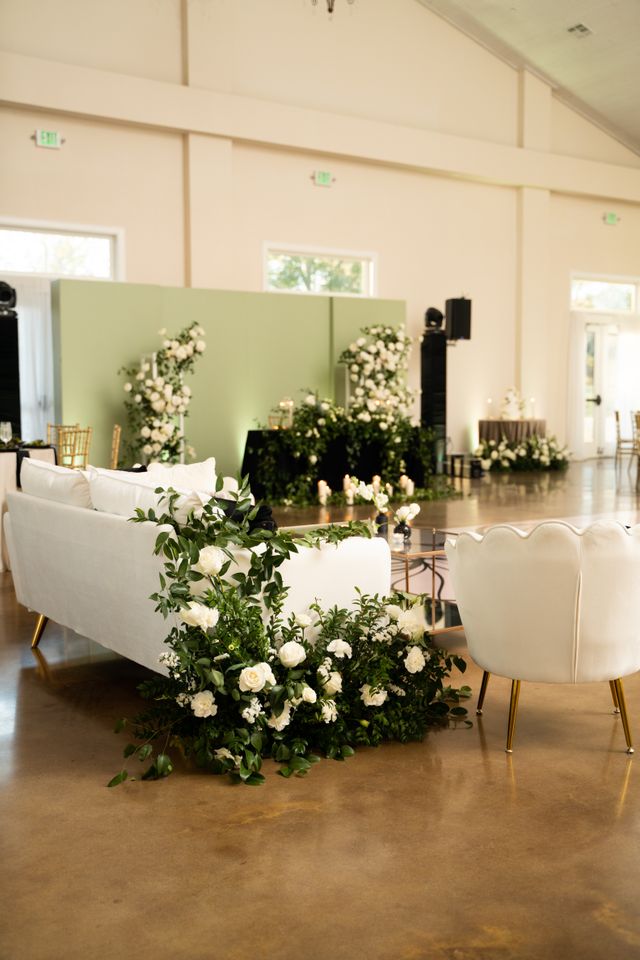 Featured photo from Ana & Adrian Wedding