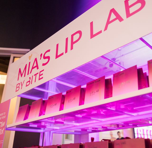 Featured photo from Chic Pink, Gold & White Bat Mitzvah