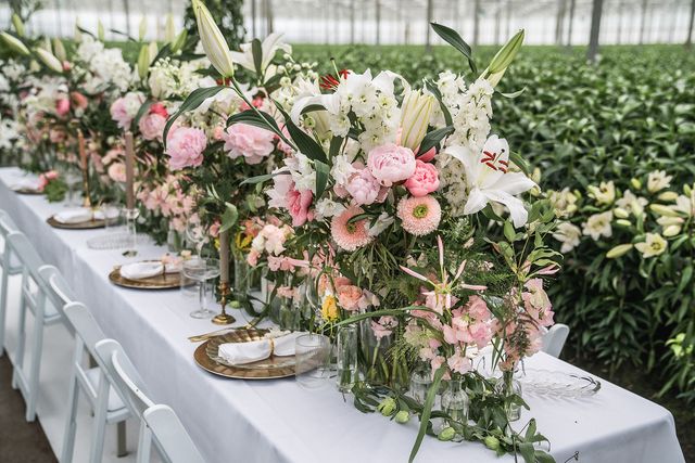 Featured photo from Kontikiflor's Dinner Party | Inspiration shoot