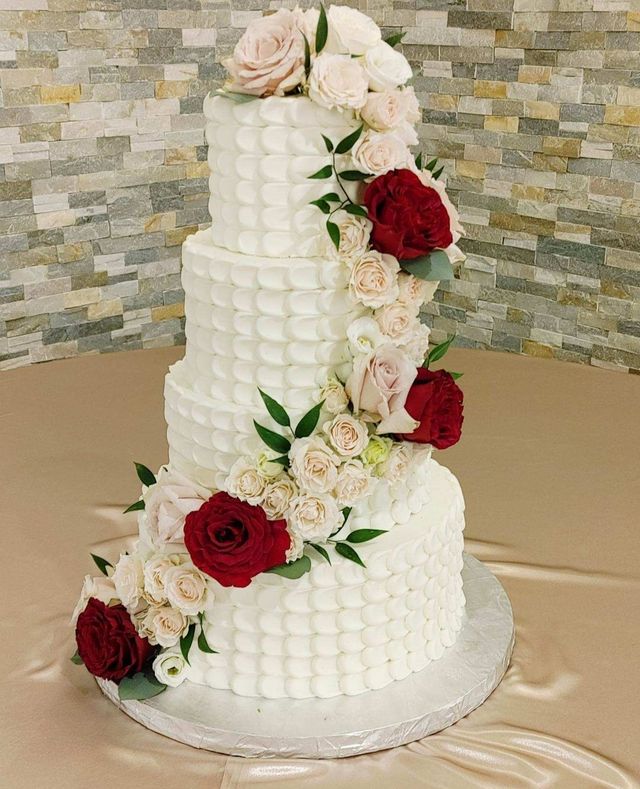 Featured photo from Unique Textured Wedding Cake