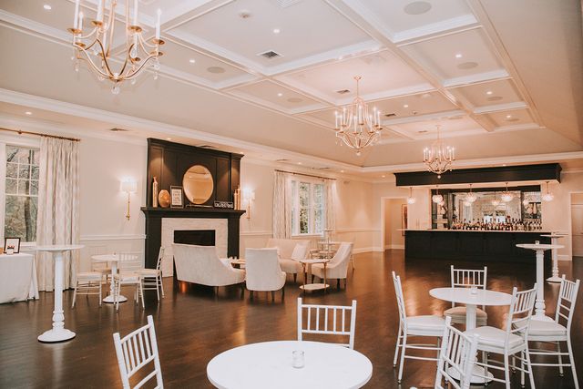 Featured photo from Cocktail Space