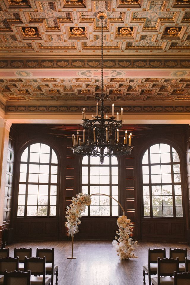 Featured photo from A Vintage Wedding for a Modern Love