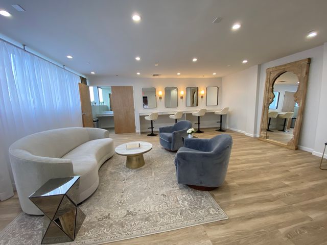 Featured photo from The Champaign Suite