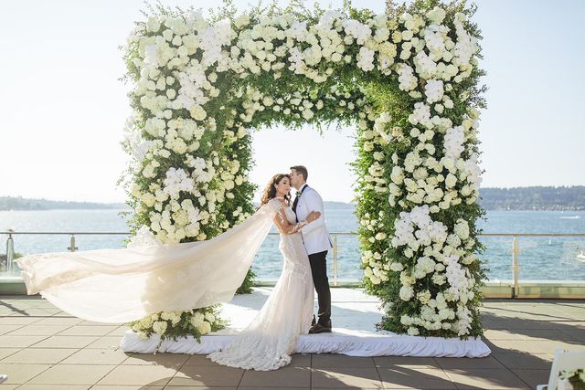 Featured photo from Elegant Waterside Wedding at Hyatt Regency Lake Washington in Renton, Washington