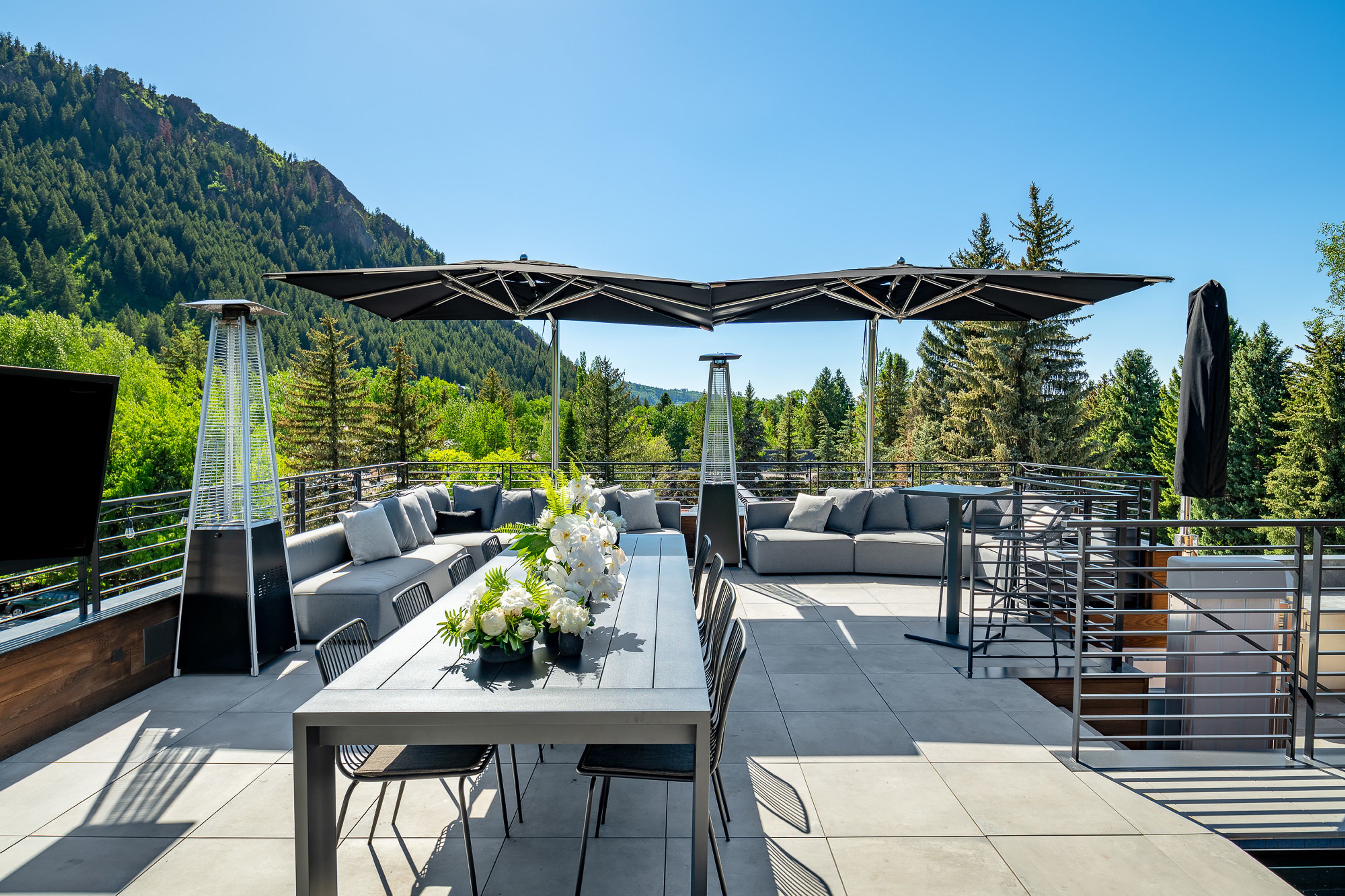 Rooftop, an event space at Aspen Street Lodge