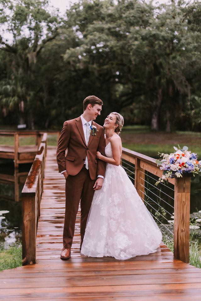 Featured photo from Rustic Summer Wedding at The Sugar Barn in Orlando, Florida