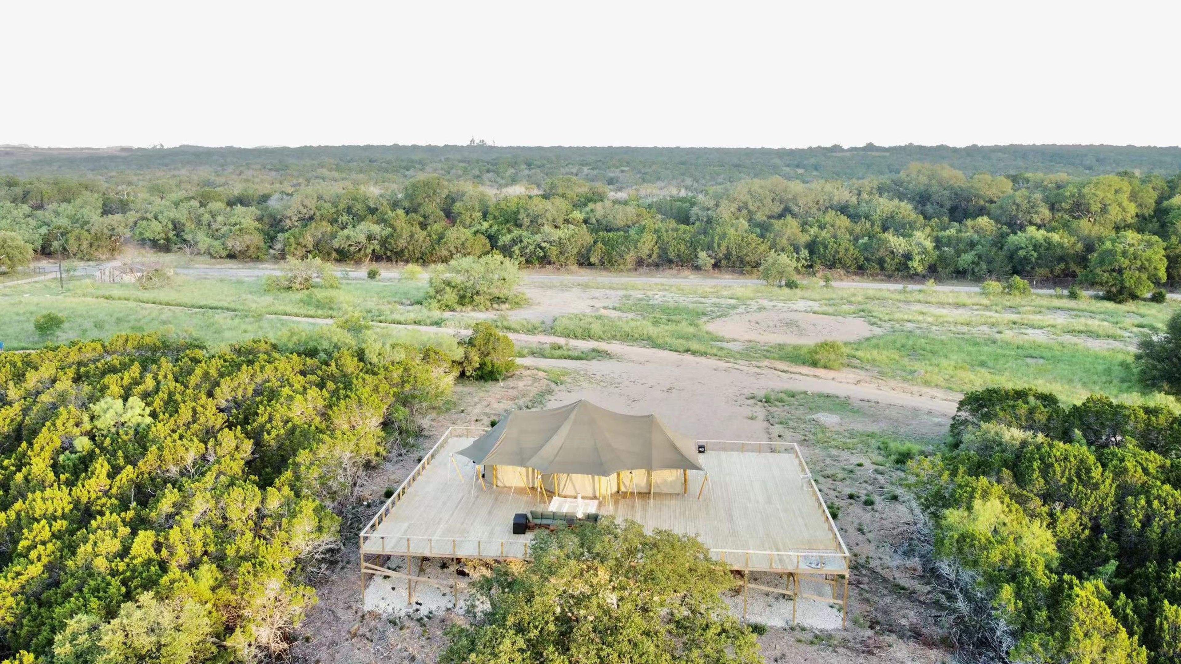 Loving heart Safari tent with huge spacious deck, an event space at Marble falls eco glamping