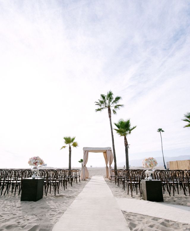 Featured photo from Glamorous Beach Wedding