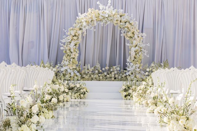 Featured photo from Glamorous White and Gold Wedding at LEVEL THREE in Miami
