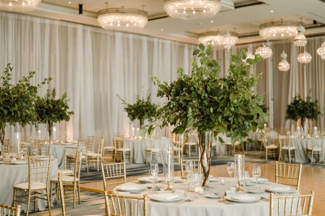 Featured photo from Natural Elegance In the Emerald City