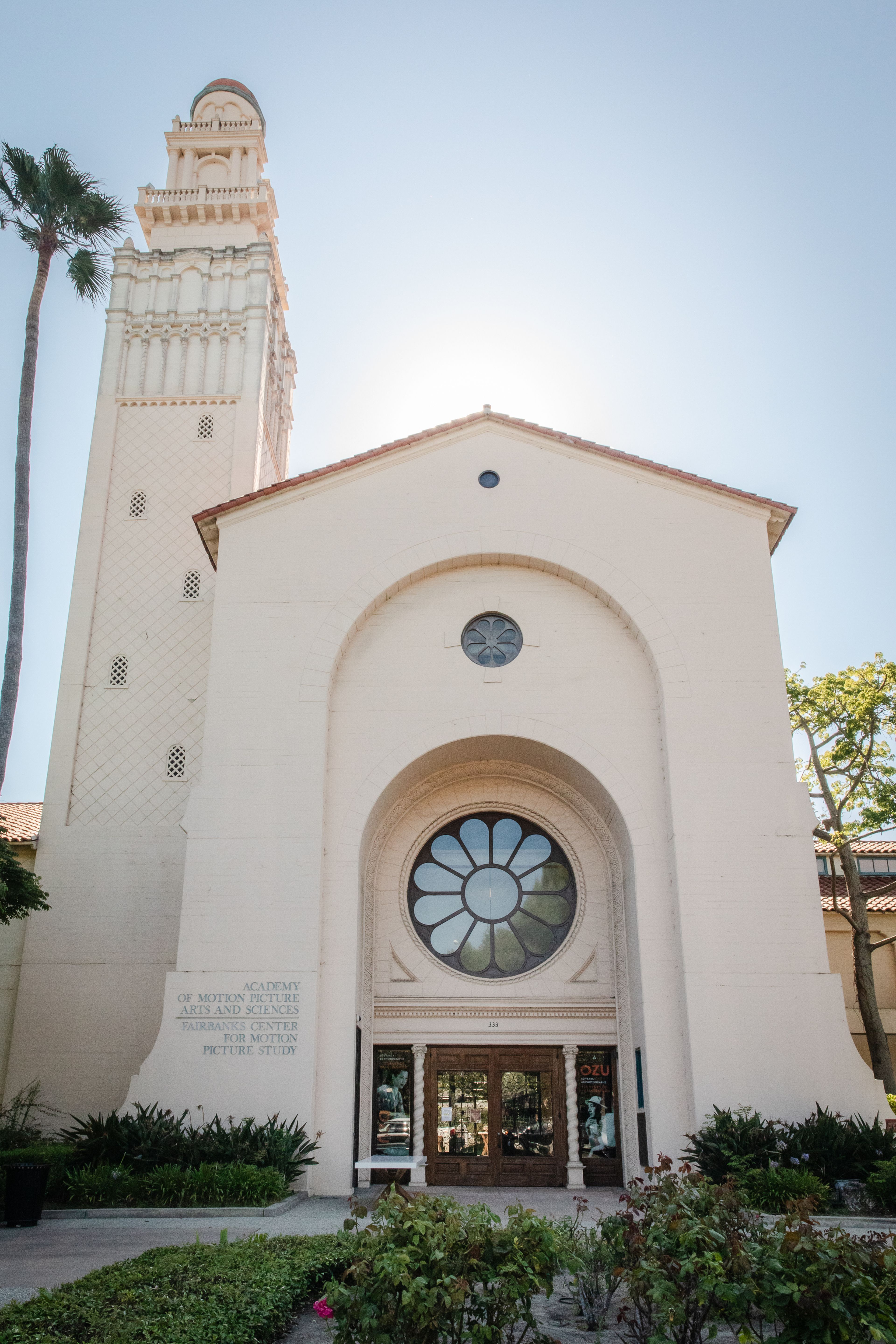 Bob Hope Lobby and West Patio, an event space at Academy Library