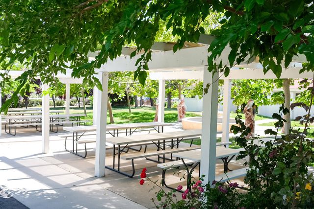 Featured photo from Picnic Lawn