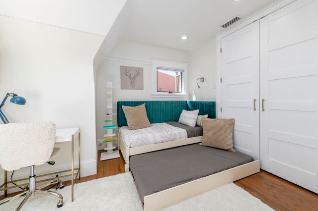 Featured photo from Interior