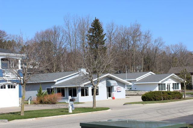 Featured photo from Annex