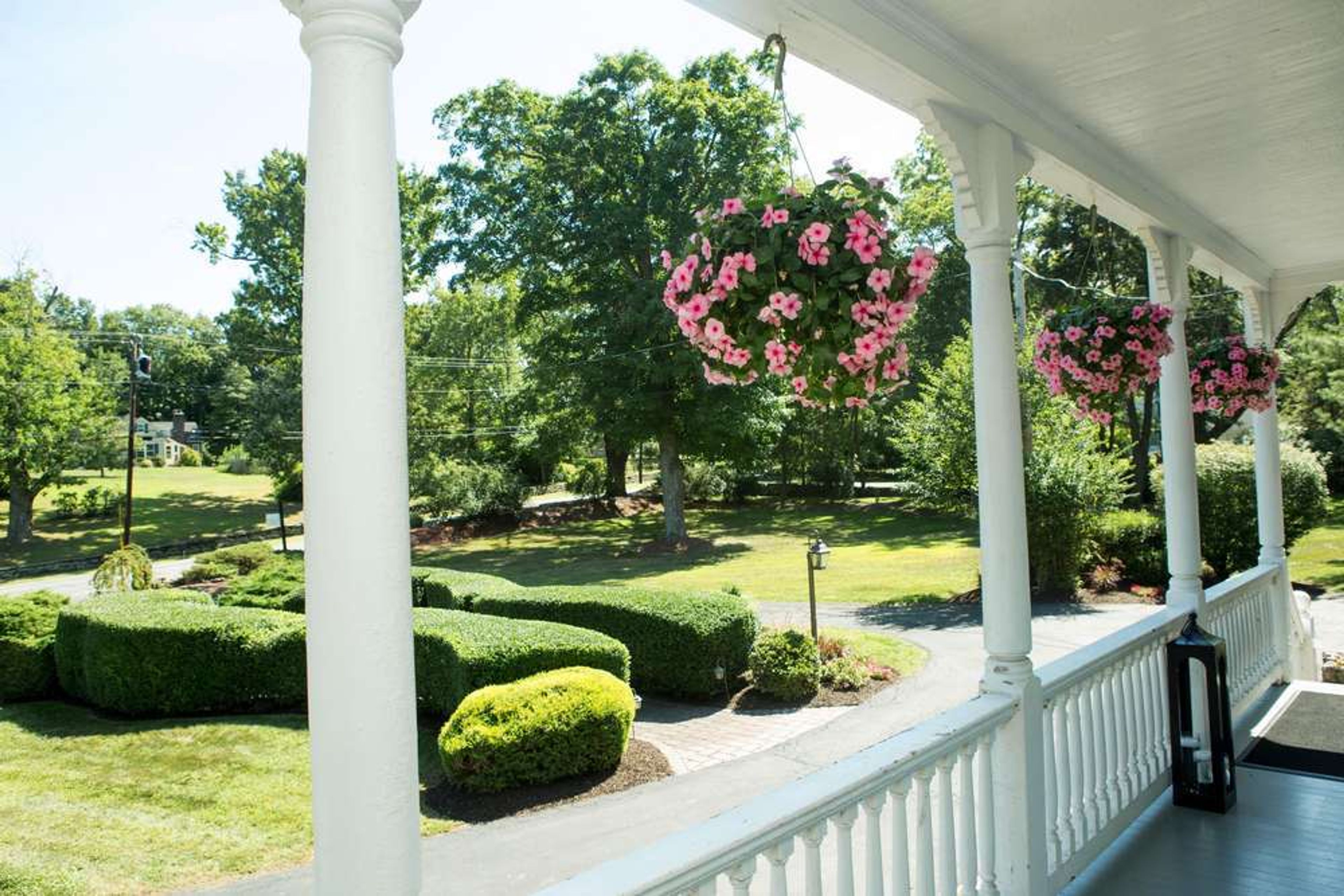 Mountainville Manor - Outdoor, an event space at Mountainville Manor