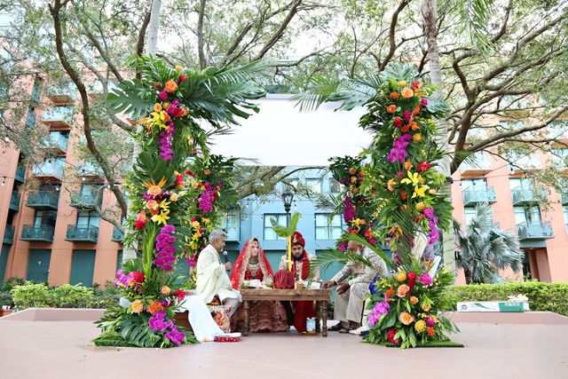 Featured photo from Fall Wedding at Walt Disney World Swan & Dolphin and Swan Reserve in Orlando, Florida